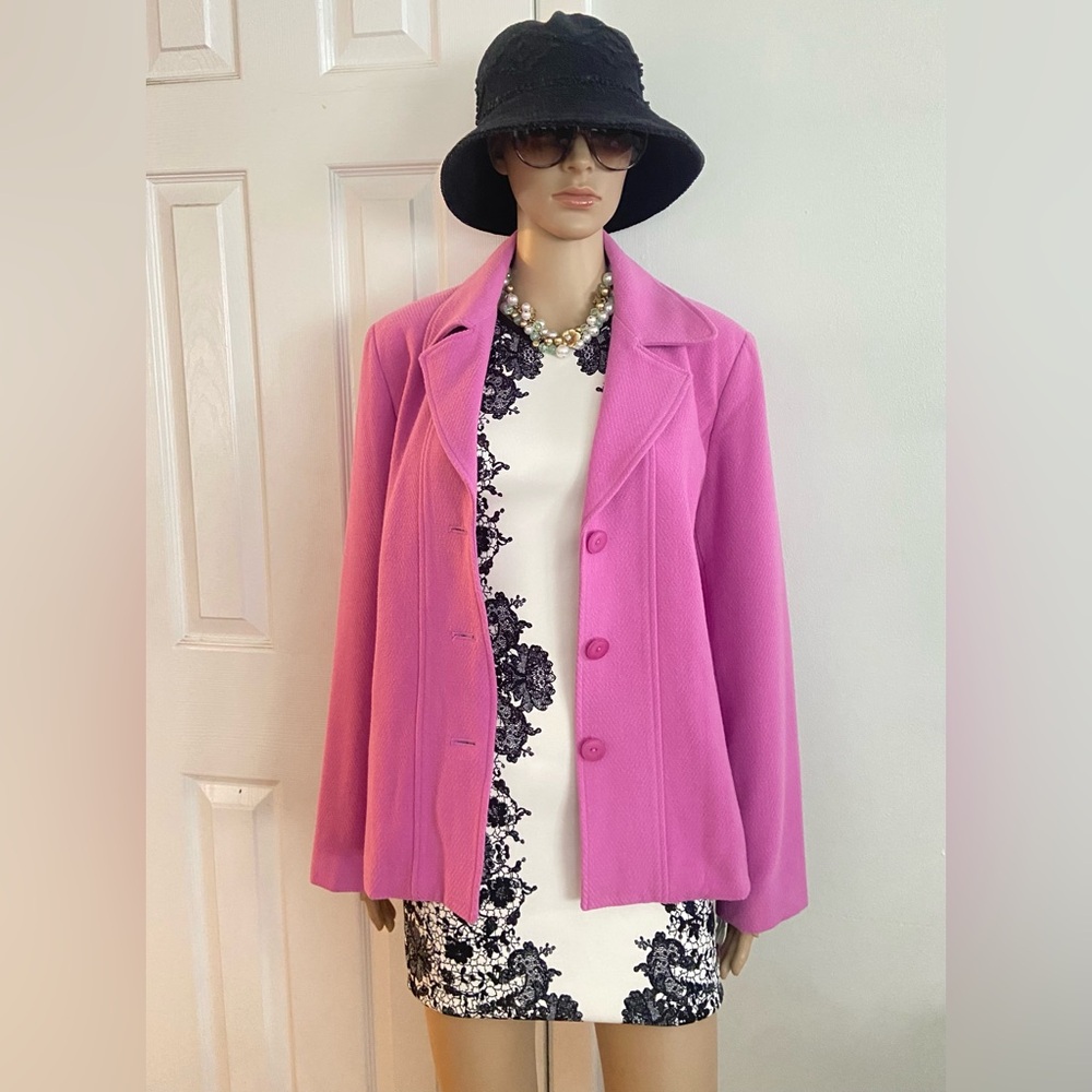 R.Q.T Women’s Pink Long Sleeve Blazer Size 14
